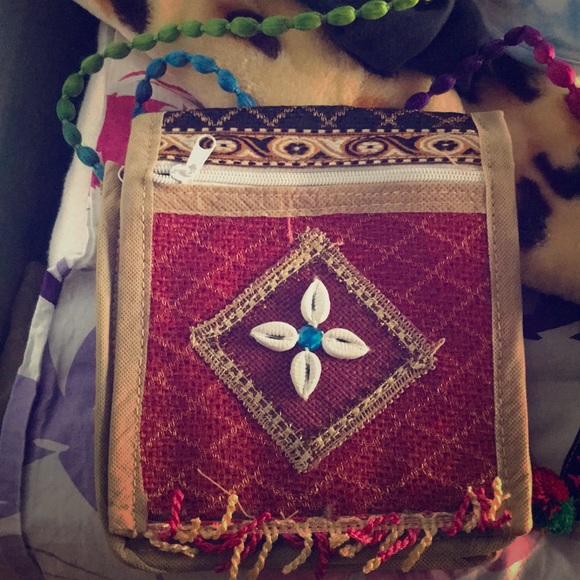 Crossbody - Picture 1 of 1